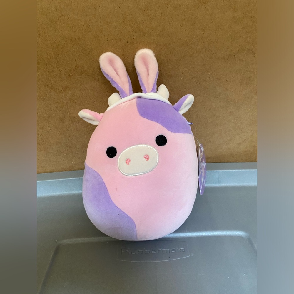 🔥Patty 8 inch squishmallow with bunny ears